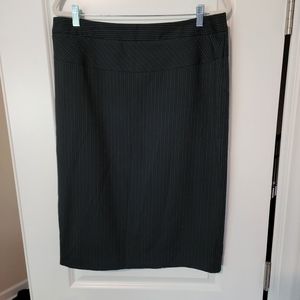 Worthington Stretch Pinstriped knee length Skirt Black /Blue/White Size 16 Nwot